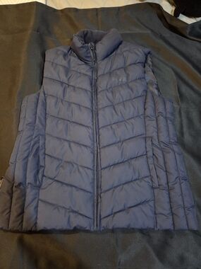 Women's Navy Quilted Puffer Vest - Lightweight Sleeveless Jacket